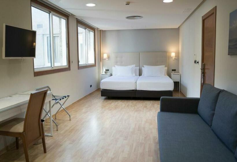 سوییت جونیور, Sercotel Tres Luces