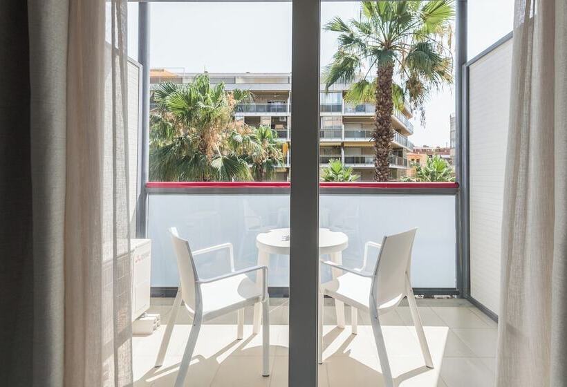 غرفة قياسية مزوَّدة بشُرفة, Eurosalou & Spa