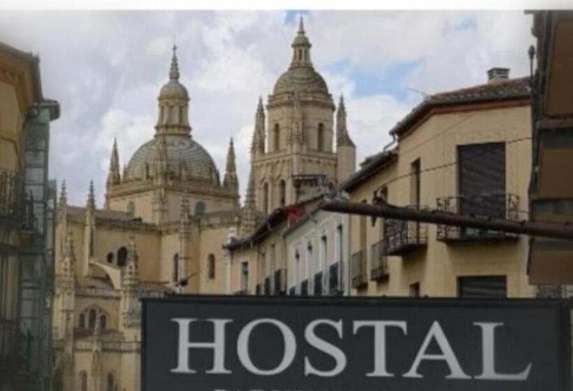 琮城市景观的豪华间, Hostal Plaza