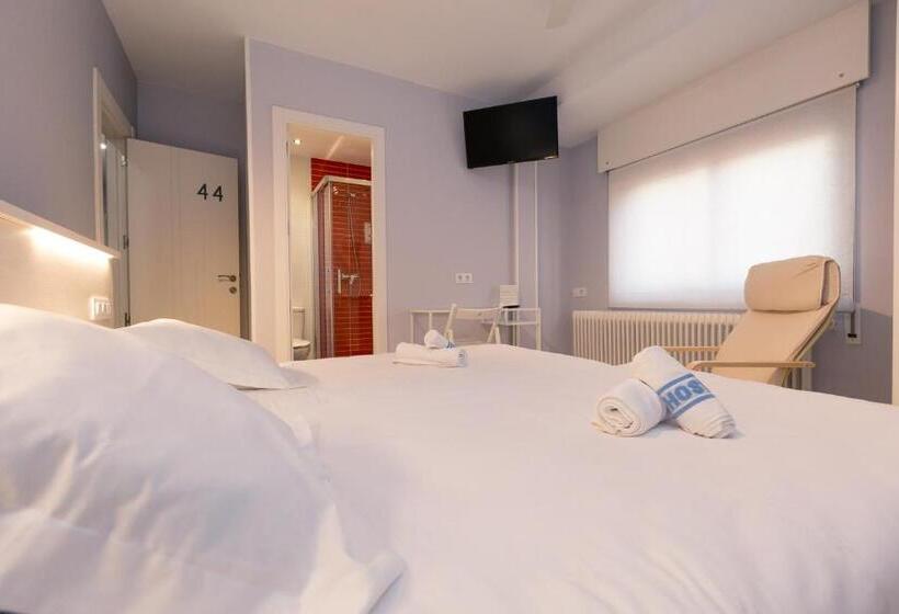 اتاق استاندارد, Hostal Viena