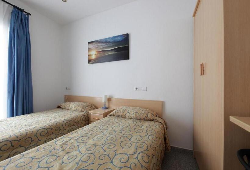 标准间带阳台, Hostal L'alba