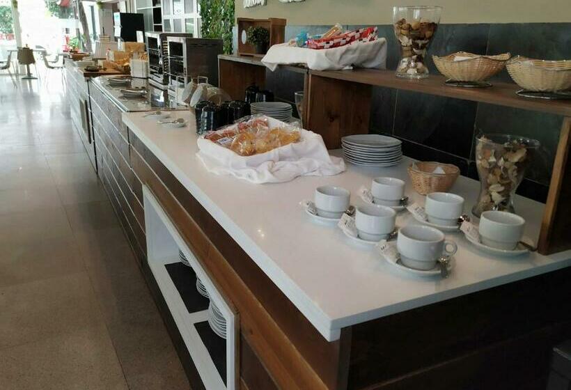 اتاق لوکس با وان آب گرم, Campomar Playa