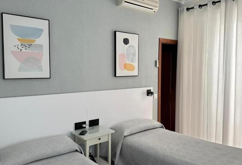 اتاق استاندارد, Hostal Bahia