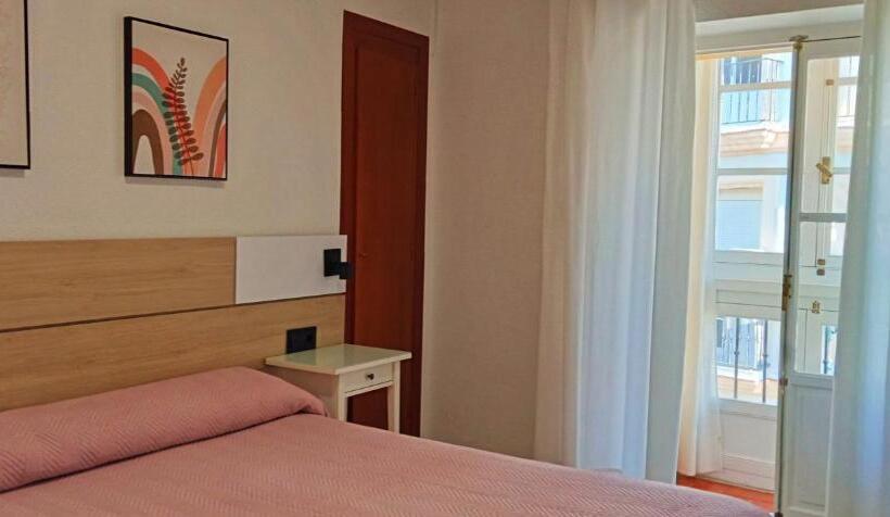 اتاق استاندارد با بالکن, Hostal Bahia