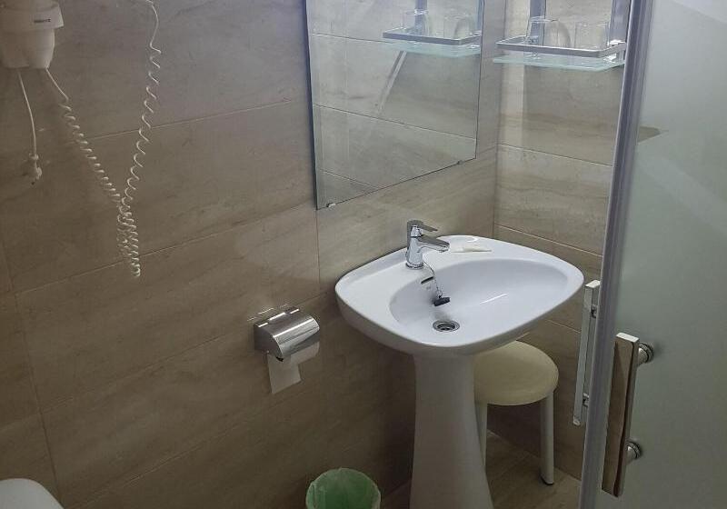 اتاق استاندارد, Hostal Bahia