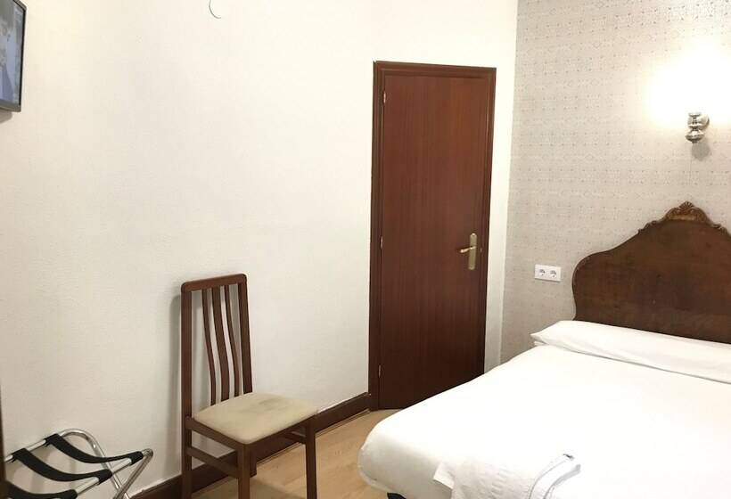 スタンダードトリプルルーム, Hostal La Mexicana