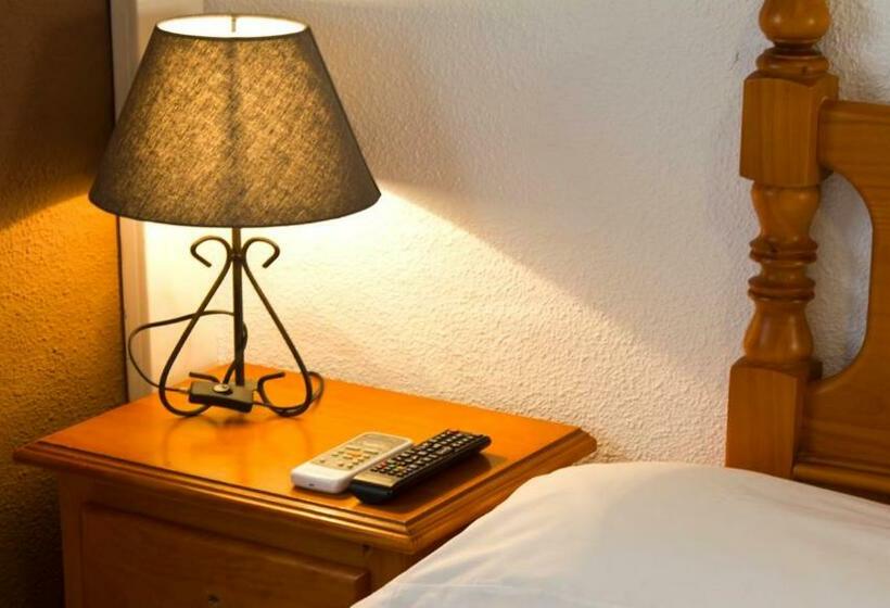 Номер Стандарт, Hostal Restaurante El Mirador