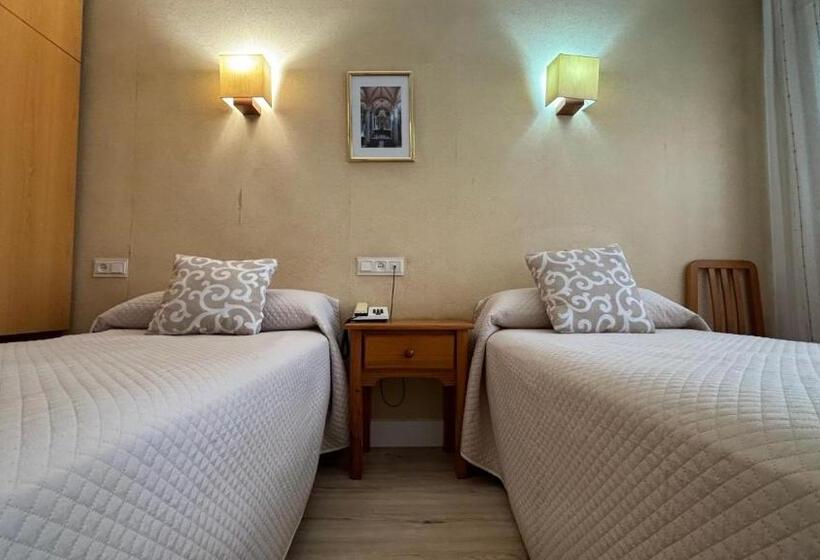 اتاق استاندارد, Hostal Atienzar
