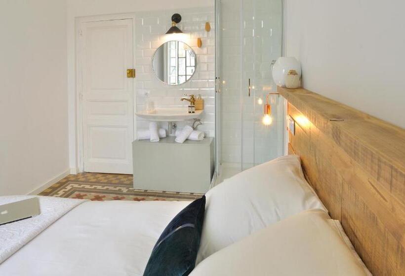 Номер Стандарт Совместная Ванная, Hostal Girona