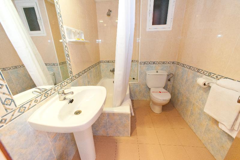 Номер Стандарт Вид на Море, The Red Hotel   Adults Only