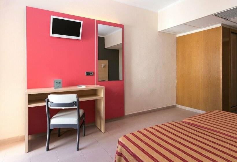 Номер Стандарт, The Red Hotel   Adults Only
