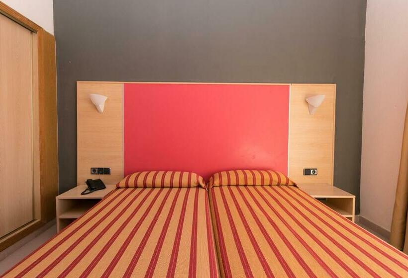 Номер Стандарт Вид на Море, The Red Hotel   Adults Only