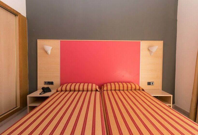 Номер Стандарт Вид на Море, The Red Hotel   Adults Only