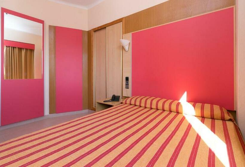 Номер Economy Индивидуальный, The Red Hotel   Adults Only