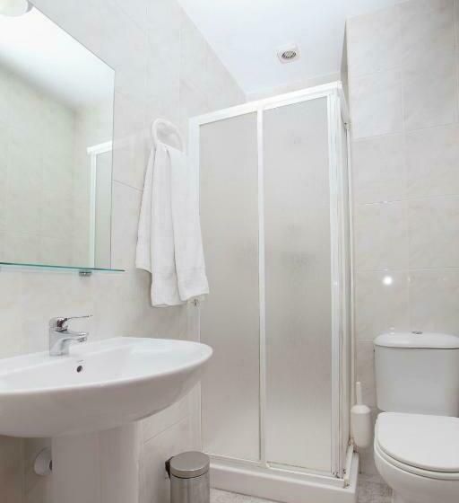 스탠다드 룸, Hostal Roma