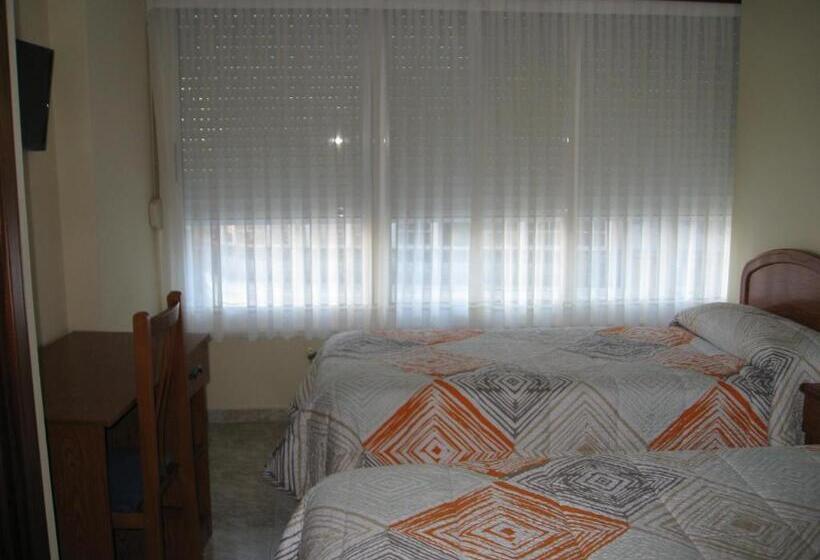 스탠다드 룸, Hostal Roma