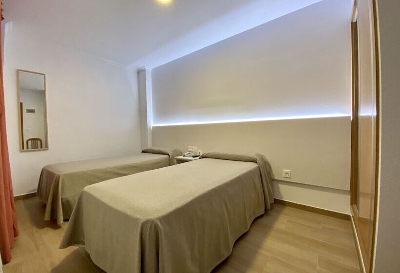 Номер Стандарт, Hostal Pensimar