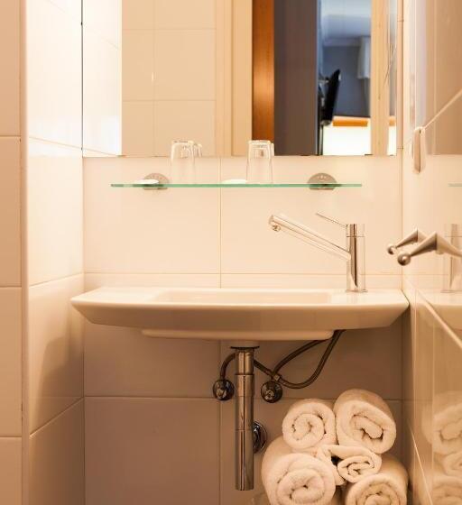 스탠다드 룸, Hostal Restaurant Roma
