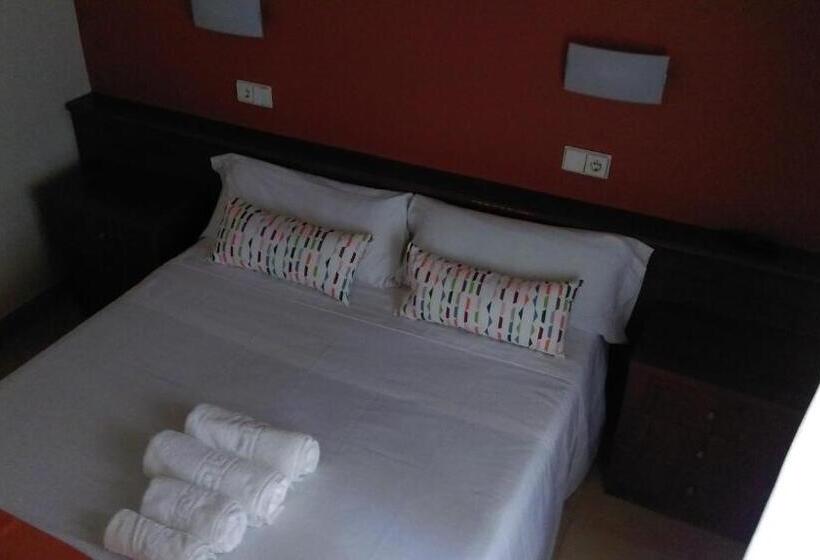 اتاق استاندارد, Hostal Termes