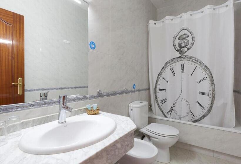 Habitación Estándar, Vázquez De Mella Gran Vía