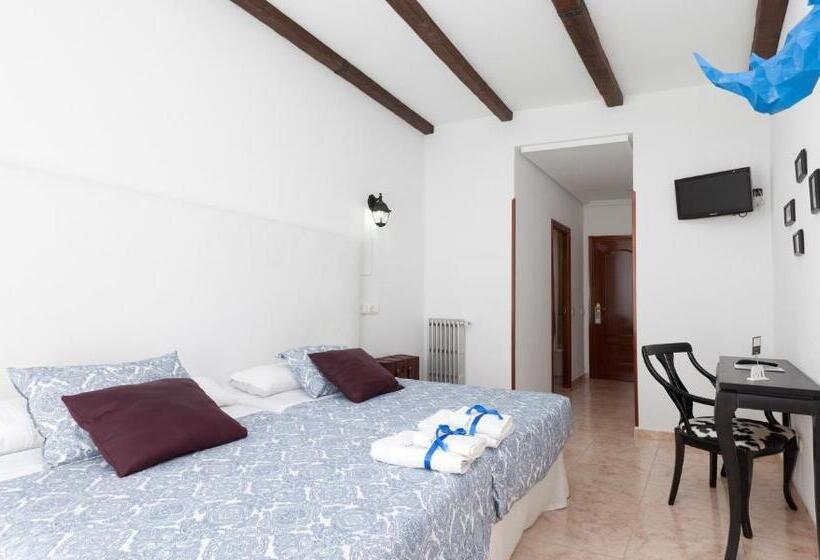 Habitación Superior, Vázquez De Mella Gran Vía