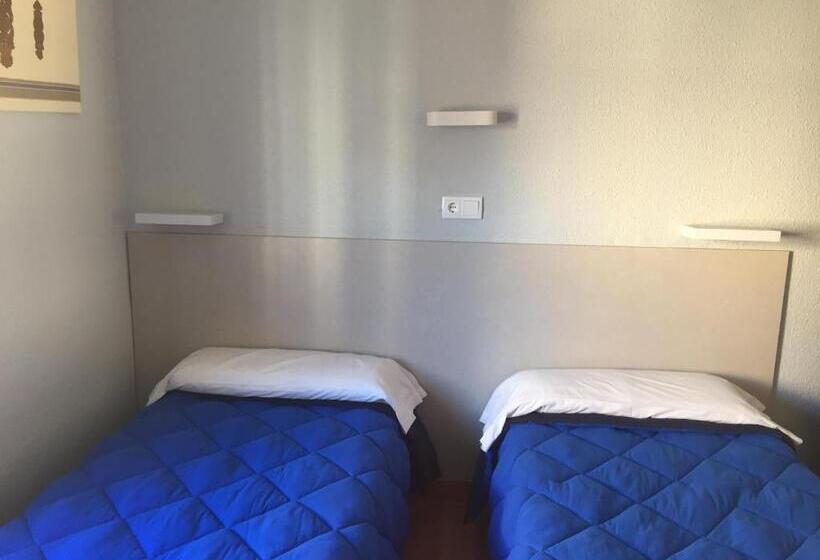 اتاق استاندارد با سرویس بهداشتی مشترک, Hostal Rosales