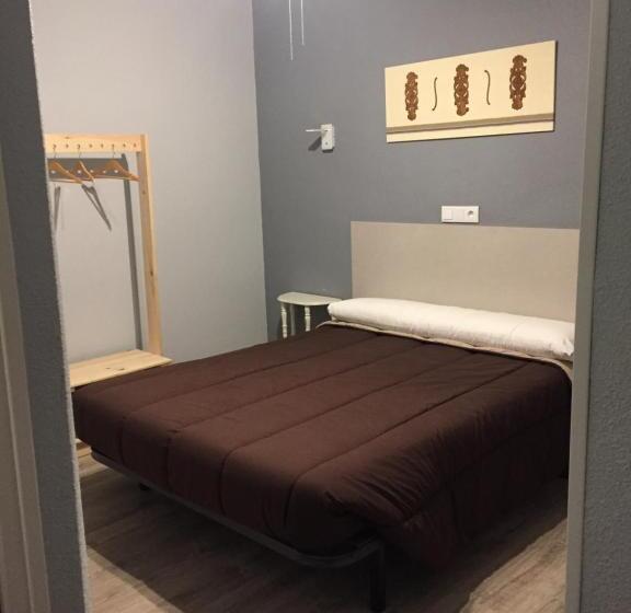 اتاق لوکس, Hostal Rosales