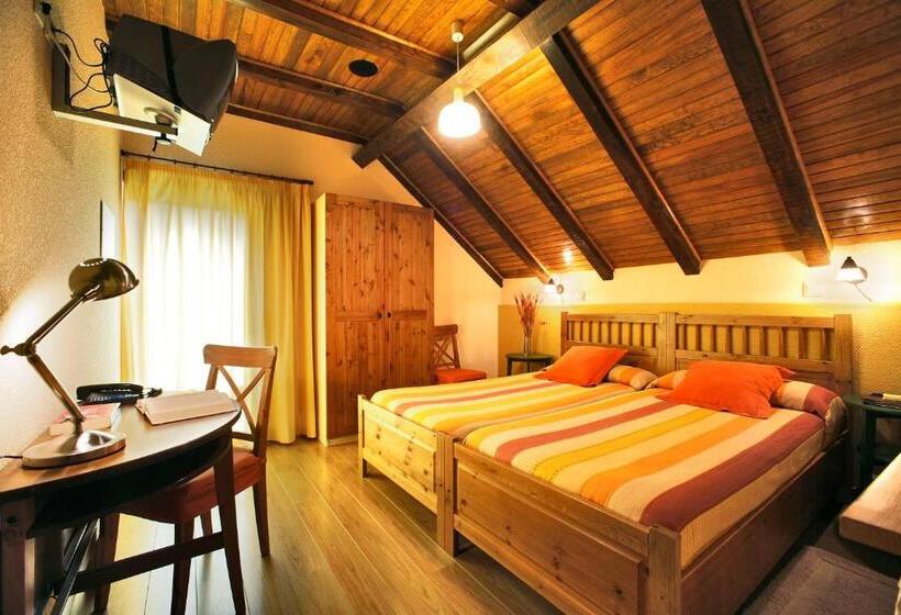 Habitación Estándar con Vistas, Rural Besaro   Selva De Irati