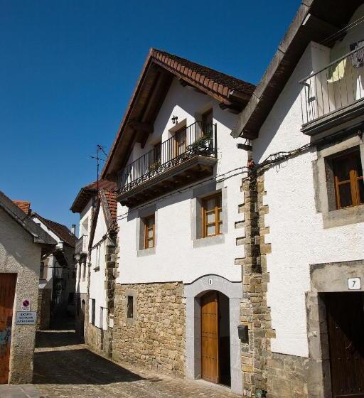 Apartamento Deluxe 1 Dormitorio, Rural Besaro   Selva De Irati