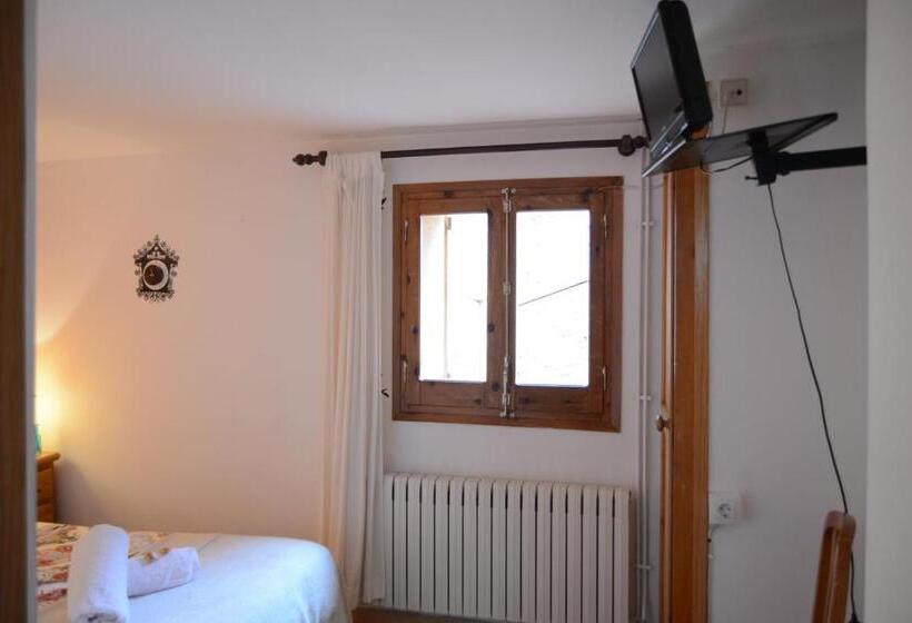 Номер Стандарт, Hostal La Cuineta De Cal Triuet