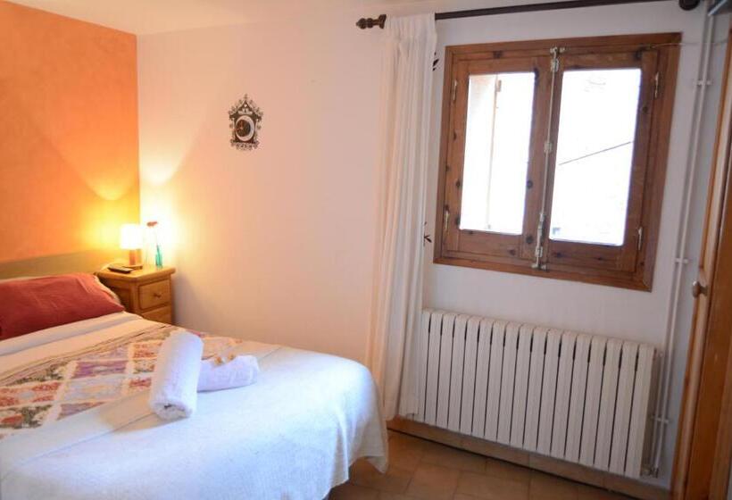 スタンダードルーム, Hostal La Cuineta De Cal Triuet