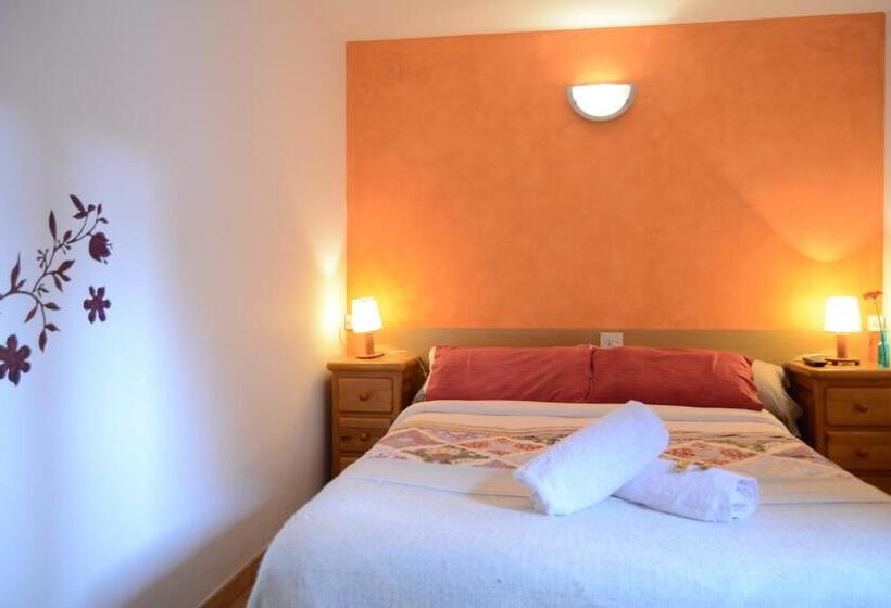 Номер Стандарт, Hostal La Cuineta De Cal Triuet