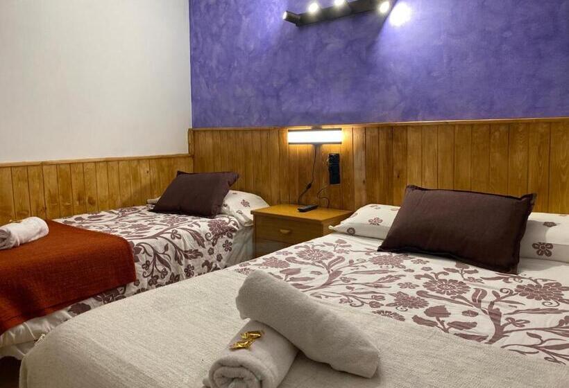 スタンダードトリプルルーム, Hostal La Cuineta De Cal Triuet