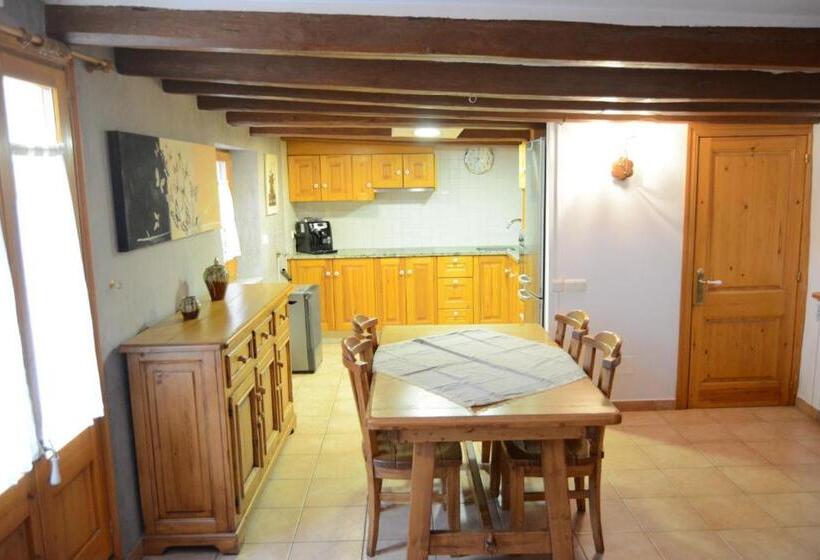 Апартаменты Дюплекс 1 Спальня, Hostal La Cuineta De Cal Triuet