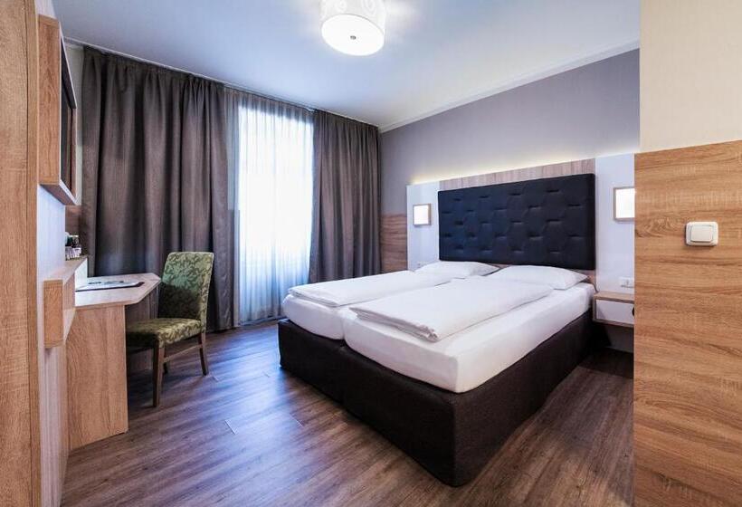 اتاق استاندارد سه نفره, Theater Hotel Salzburg