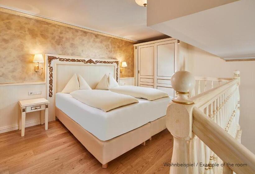 Superior suite with lake view, Grand Hotel Zell Am See
