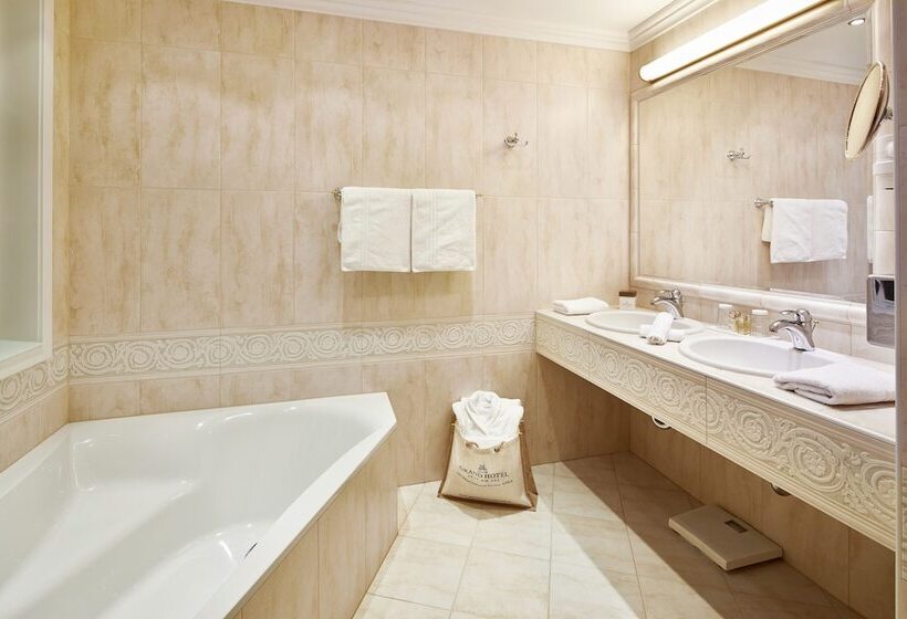 Номер Deluxe Вид на Озеро, Grand Hotel Zell Am See