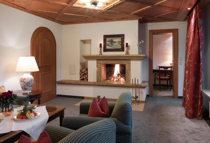 سوئیت با بالکن, Zürserhof