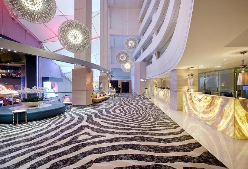 스위트 킹사이즈 침대, The Star Grand At The Star Gold Coast