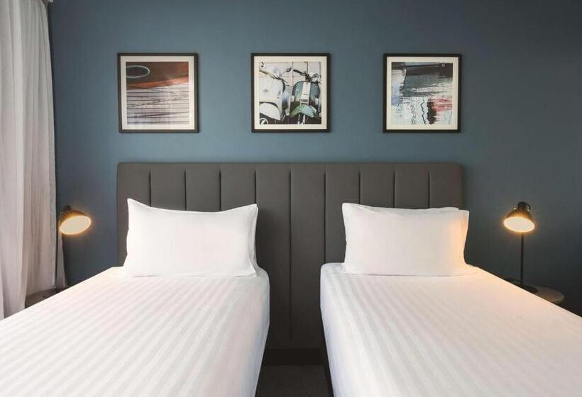 اتاق استاندارد, Travelodge Hotel Hobart