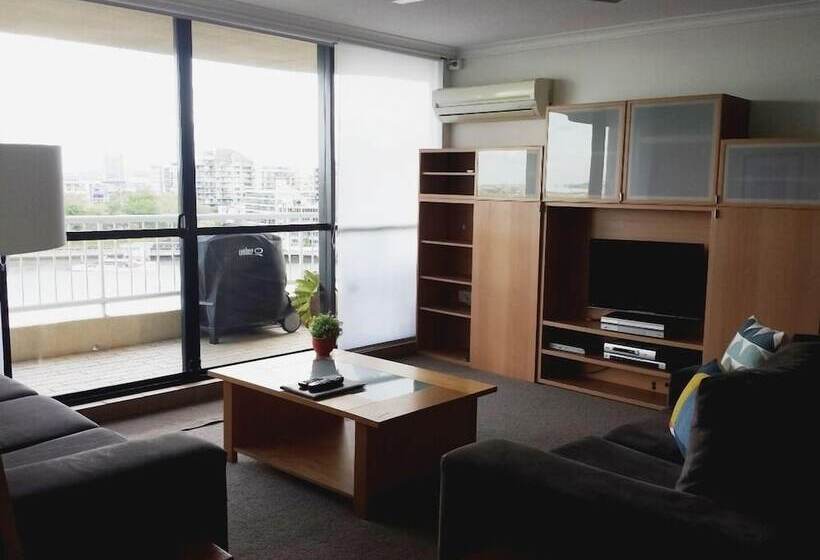 3침실 수피리어 아파트, Kirribilli Riverfront Apartments