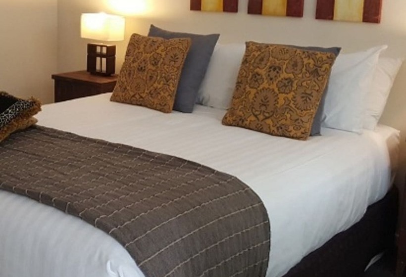 Quarto Estandar, Prom Country Lodge