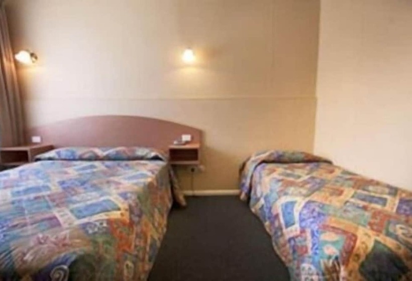 اتاق استاندارد, Parkville Motel