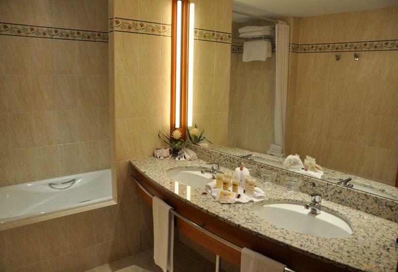 اتاق استاندارد چهار تخته, Mercure Andorra
