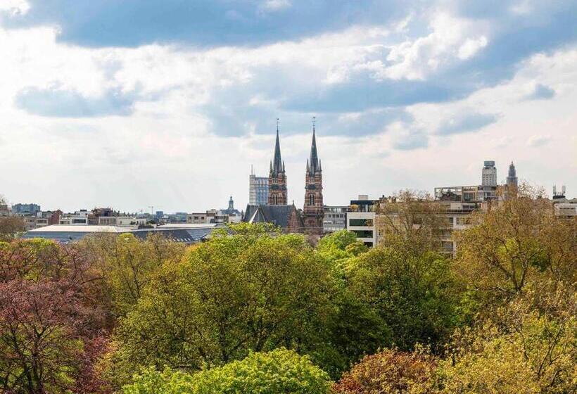اتاق اجرایی با تخت بزرگ, Mercure Antwerp City Centre