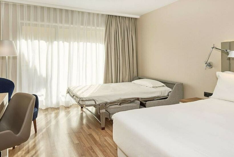 اتاق استاندارد سه نفره, NH Andorra La Vella