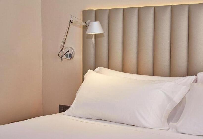 اتاق استاندارد سه نفره, NH Andorra La Vella