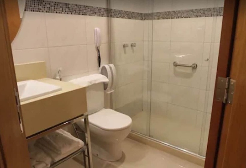 اتاق لوکس چهار تخته, Rio Aeroporto Hotel Galeão