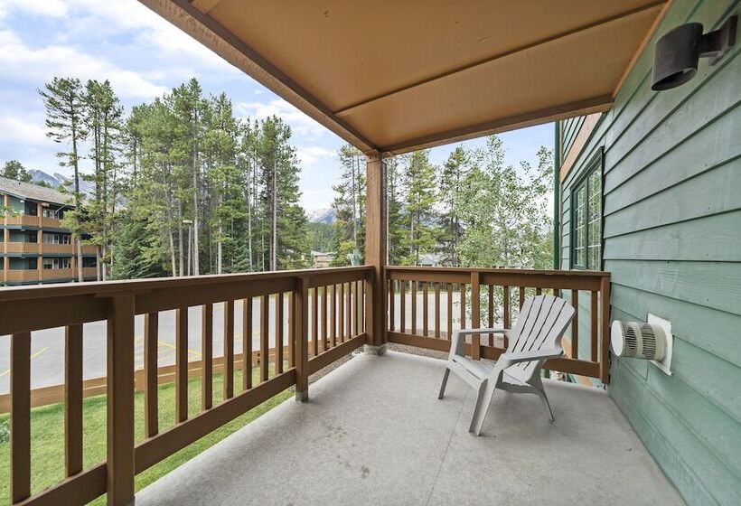 디럭스 스위트, Lake Louise Inn