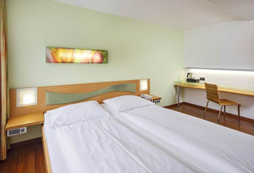 Номер Комфорт, Ramada By Wyndham Baden Hotel Du Parc